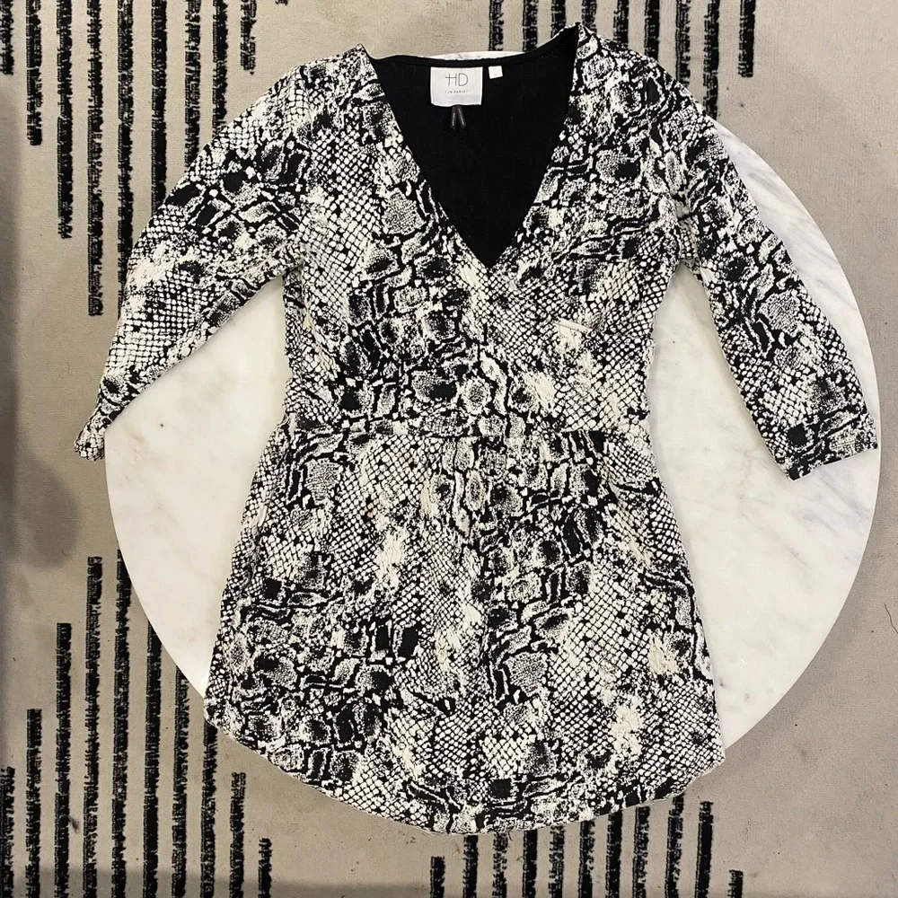 Anthropologie HD in Paris Black & White Reptile Textured Faux Wrap Dress Sz M - Picture 1 of 7